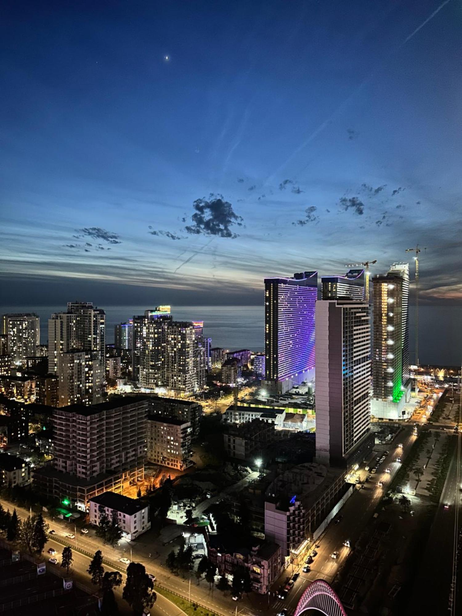 Batumi Orbi City Apart Hotel מראה חיצוני תמונה