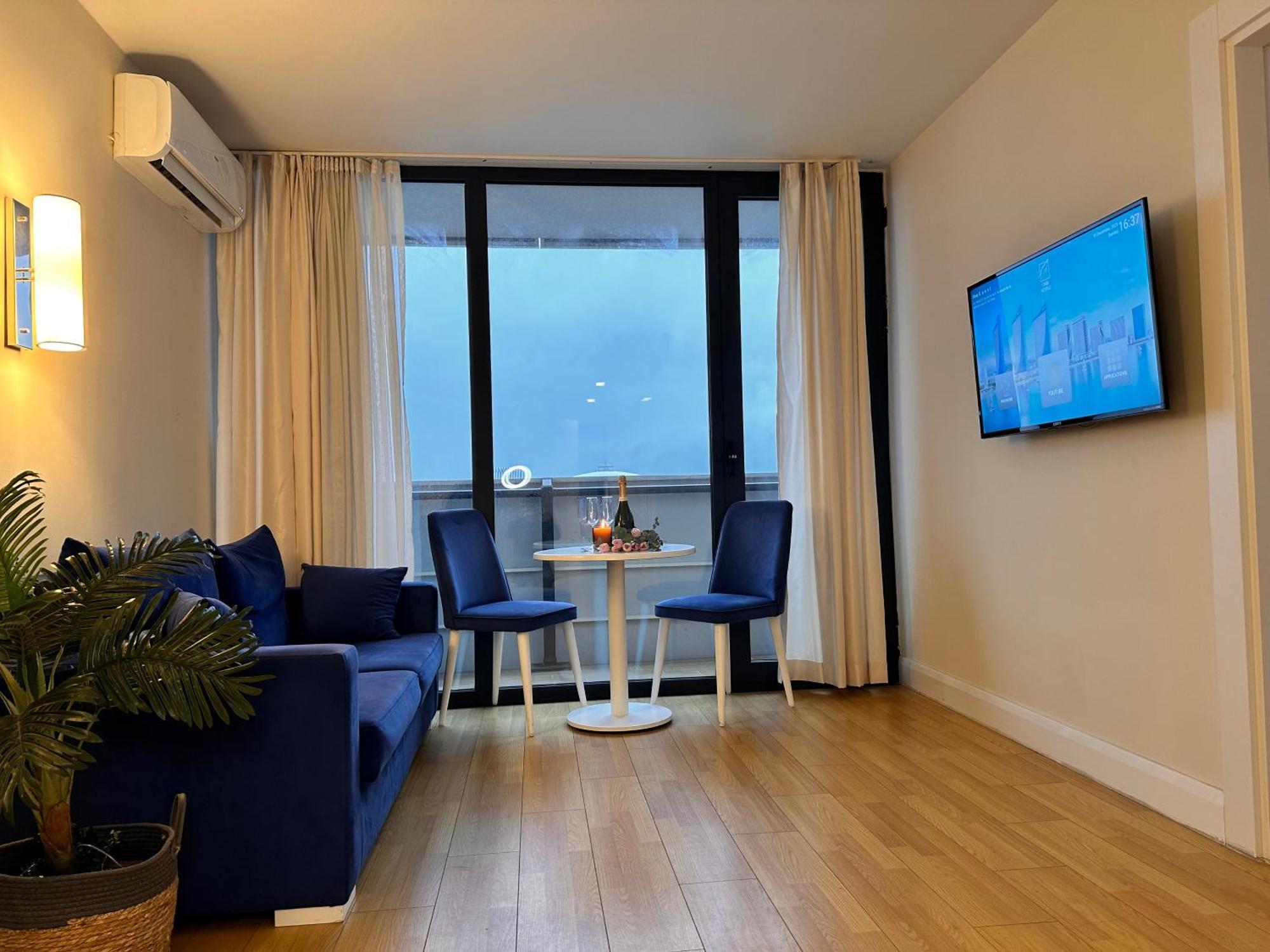 Batumi Orbi City Apart Hotel מראה חיצוני תמונה