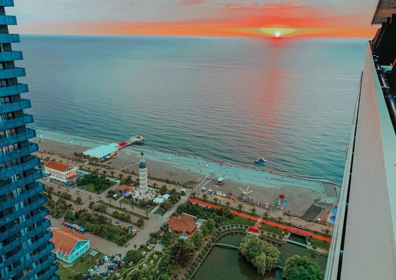 Batumi Orbi City Apart Hotel מראה חיצוני תמונה