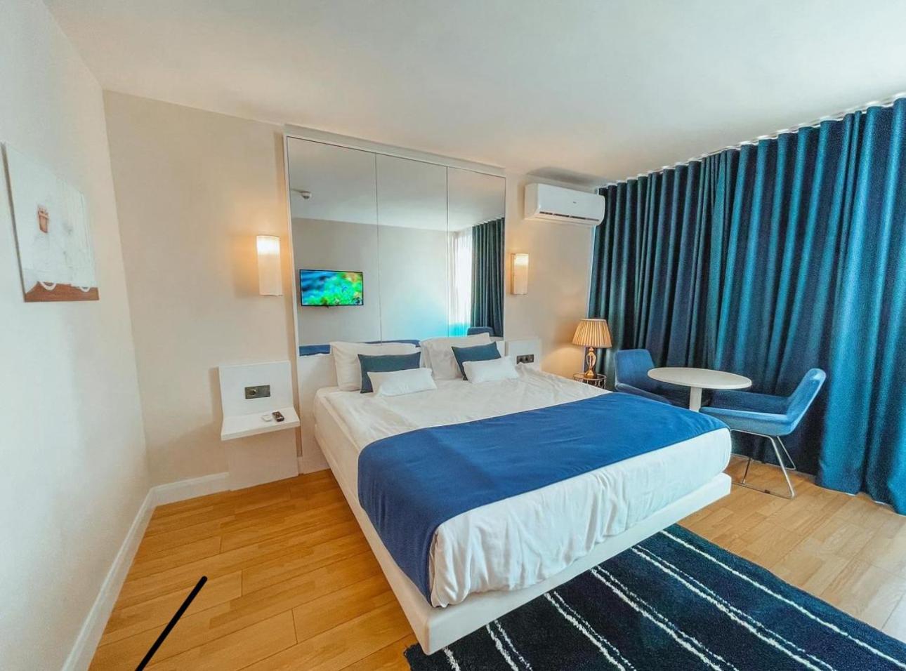Batumi Orbi City Apart Hotel מראה חיצוני תמונה